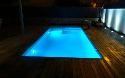 piscinas_clientes_iluminadas3[1]